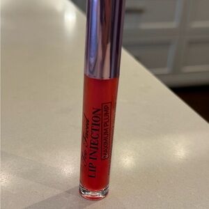 Too Faced Lip Injection Maximum Plump Gloss